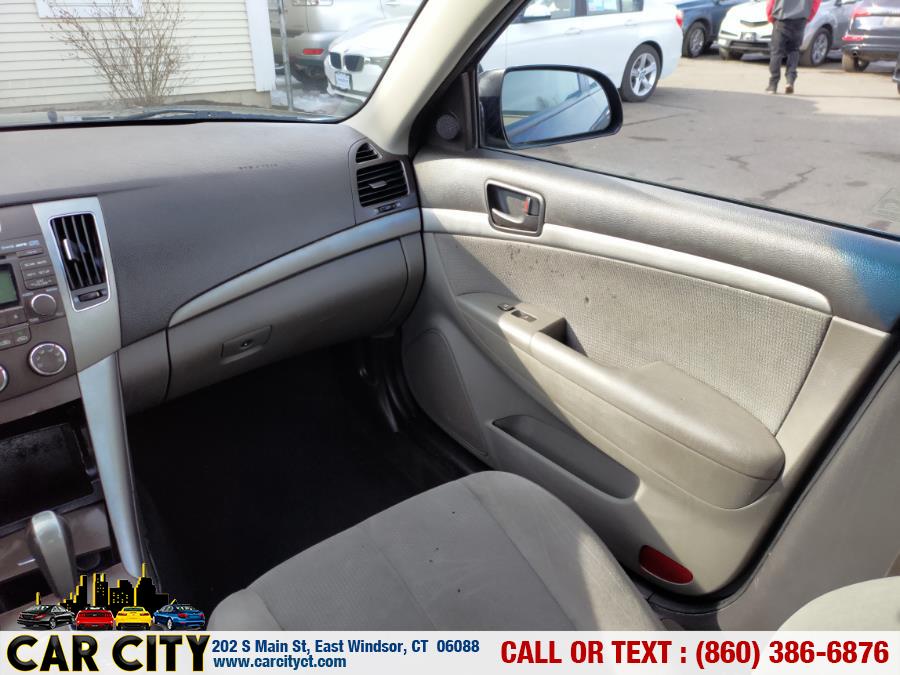 2010 Hyundai Sonata 4dr Sdn I4 Auto GLS, available for sale in East Windsor, Connecticut | Car City LLC. East Windsor, Connecticut 2010 Hyundai Sonata 4dr Sdn I4 Auto GLS, available for sale in East Windsor, Connecticut | Car City LLC. East Windsor, Connecticut