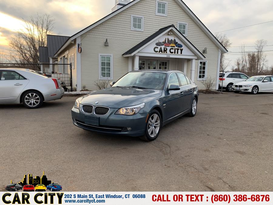 2010 BMW 5 Series 4dr Sdn 528i xDrive AWD, available for sale in East Windsor, Connecticut | Car City LLC. East Windsor, Connecticut