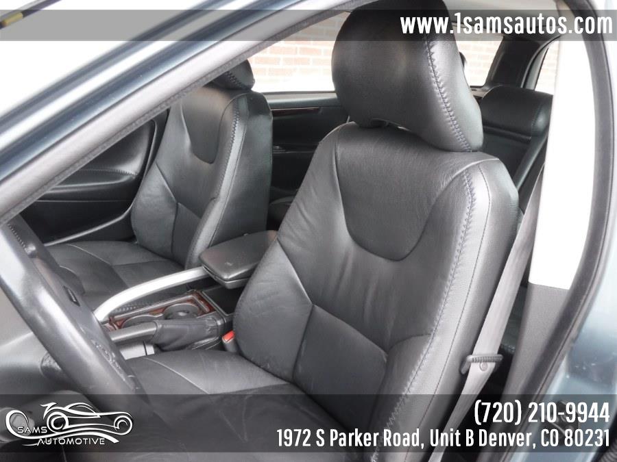Used Volvo V70 XC AWD A SR 5dr Wgn AWD Turbo w/SR 2001 | Sam's Automotive. Denver, Colorado Used Volvo V70 XC AWD A SR 5dr Wgn AWD Turbo w/SR 2001 | Sam's Automotive. Denver, Colorado