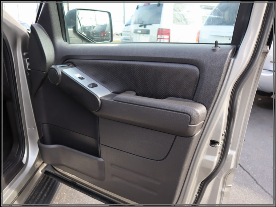 2008 Mercury Mountaineer AWD 4dr V8 Premier, available for sale in Huntington Station, New York | My Auto Inc.. Huntington Station, New York 2008 Mercury Mountaineer AWD 4dr V8 Premier, available for sale in Huntington Station, New York | My Auto Inc.. Huntington Station, New York