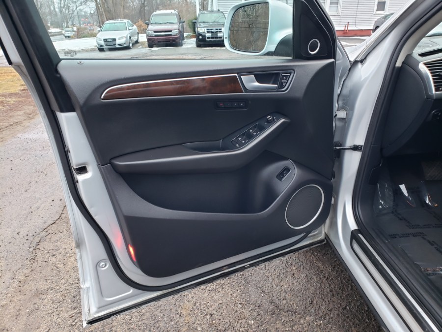 Used Audi Q5 quattro 4dr 2.0T Premium Plus panoramic roof 2012 | Toro Auto. East Windsor, Connecticut Used Audi Q5 quattro 4dr 2.0T Premium Plus panoramic roof 2012 | Toro Auto. East Windsor, Connecticut