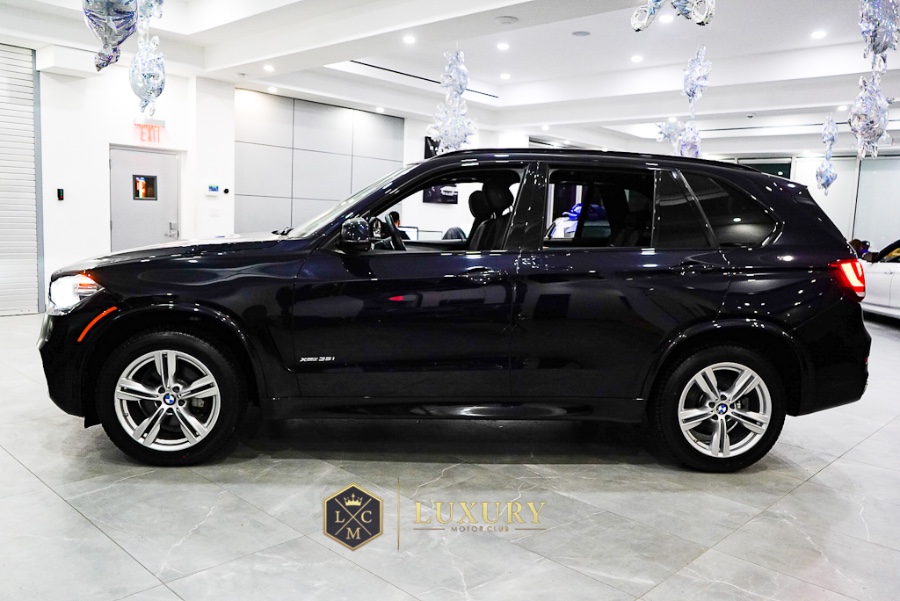 2018 BMW X5 xDrive35i Sports Activity Vehicle, available for sale in Franklin Square, New York | Luxury Motor Club. Franklin Square, New York 2018 BMW X5 xDrive35i Sports Activity Vehicle, available for sale in Franklin Square, New York | Luxury Motor Club. Franklin Square, New York