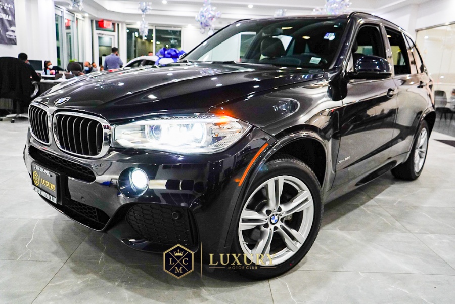 2018 BMW X5 xDrive35i Sports Activity Vehicle, available for sale in Franklin Square, New York | Luxury Motor Club. Franklin Square, New York 2018 BMW X5 xDrive35i Sports Activity Vehicle, available for sale in Franklin Square, New York | Luxury Motor Club. Franklin Square, New York