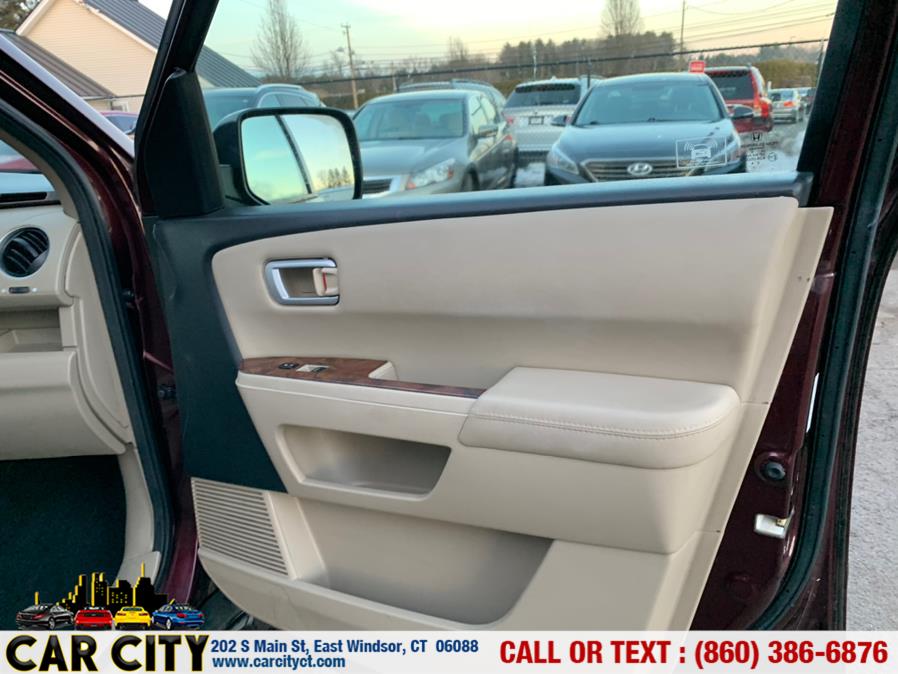 2011 Honda Pilot 4WD 4dr EX-L w/Navi, available for sale in East Windsor, Connecticut | Car City LLC. East Windsor, Connecticut 2011 Honda Pilot 4WD 4dr EX-L w/Navi, available for sale in East Windsor, Connecticut | Car City LLC. East Windsor, Connecticut