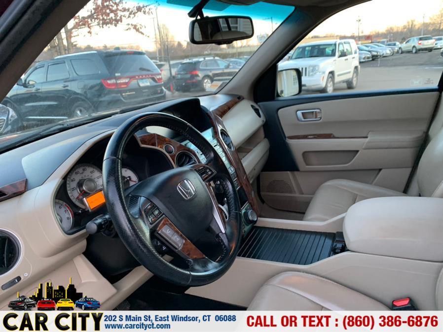 2011 Honda Pilot 4WD 4dr EX-L w/Navi, available for sale in East Windsor, Connecticut | Car City LLC. East Windsor, Connecticut 2011 Honda Pilot 4WD 4dr EX-L w/Navi, available for sale in East Windsor, Connecticut | Car City LLC. East Windsor, Connecticut