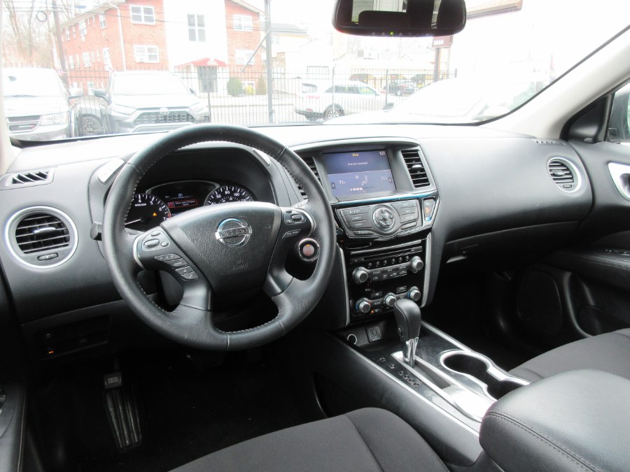 Used Nissan Pathfinder FWD SV 2020 | Route 27 Auto Mall. Linden, New Jersey Used Nissan Pathfinder FWD SV 2020 | Route 27 Auto Mall. Linden, New Jersey