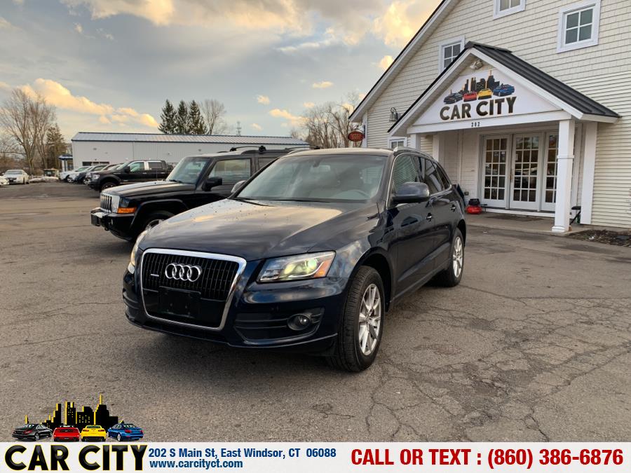 2009 Audi Q5 quattro 4dr 3.2L Prestige, available for sale in East Windsor, Connecticut | Car City LLC. East Windsor, Connecticut 2009 Audi Q5 quattro 4dr 3.2L Prestige, available for sale in East Windsor, Connecticut | Car City LLC. East Windsor, Connecticut
