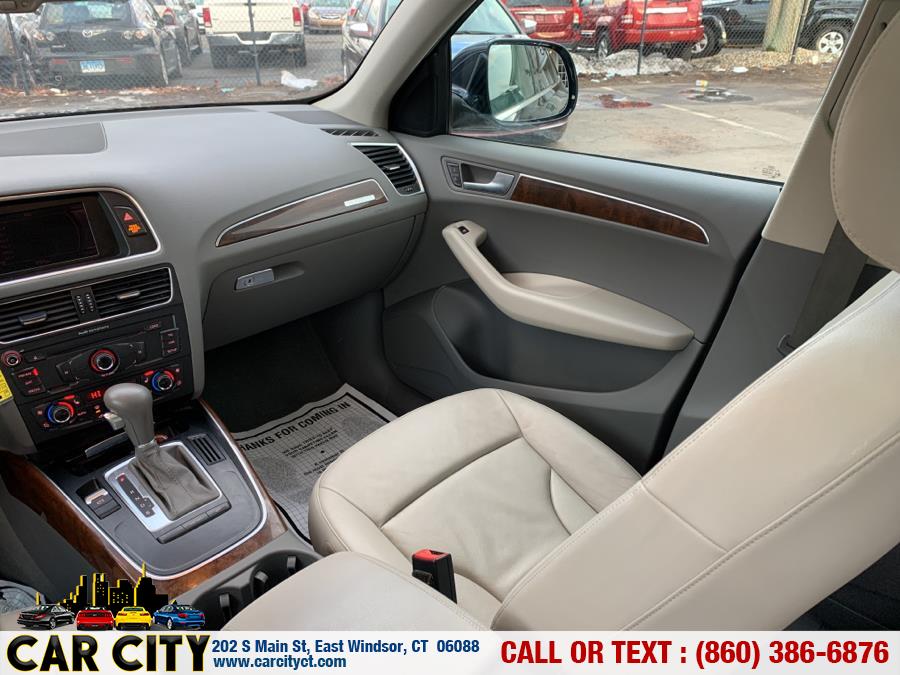 2009 Audi Q5 quattro 4dr 3.2L Prestige, available for sale in East Windsor, Connecticut | Car City LLC. East Windsor, Connecticut 2009 Audi Q5 quattro 4dr 3.2L Prestige, available for sale in East Windsor, Connecticut | Car City LLC. East Windsor, Connecticut