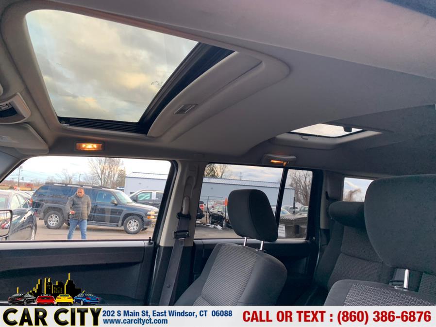 2008 Jeep Commander 4WD 4dr Sport, available for sale in East Windsor, Connecticut | Car City LLC. East Windsor, Connecticut 2008 Jeep Commander 4WD 4dr Sport, available for sale in East Windsor, Connecticut | Car City LLC. East Windsor, Connecticut