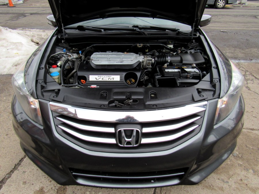 2011 Honda Accord Sdn 4dr V6 Auto EX-L, available for sale in Paterson, New Jersey | MFG Prestige Auto Group. Paterson, New Jersey 2011 Honda Accord Sdn 4dr V6 Auto EX-L, available for sale in Paterson, New Jersey | MFG Prestige Auto Group. Paterson, New Jersey
