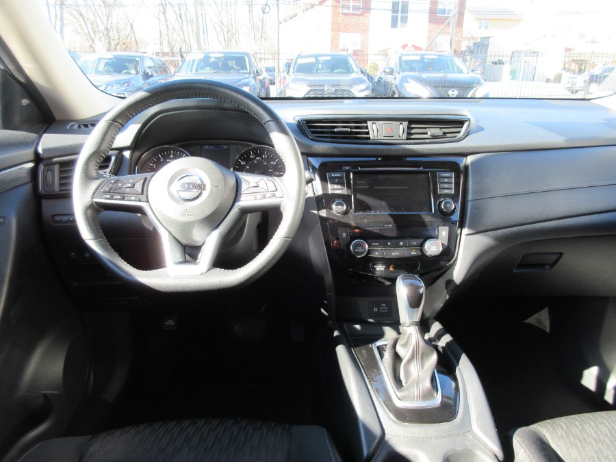 2020 Nissan Rogue FWD SV, available for sale in Linden, New Jersey | Route 27 Auto Mall. Linden, New Jersey 2020 Nissan Rogue FWD SV, available for sale in Linden, New Jersey | Route 27 Auto Mall. Linden, New Jersey