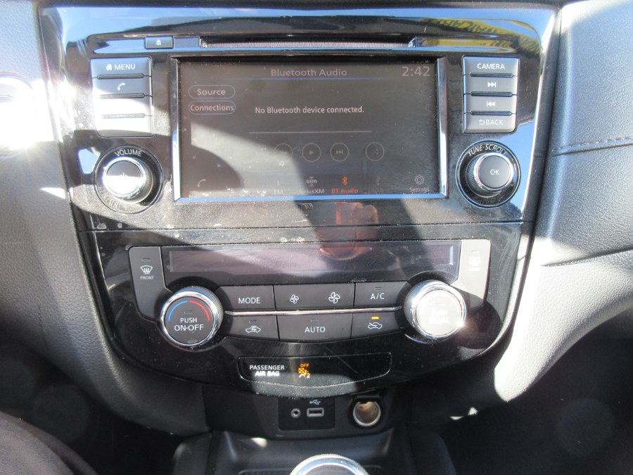2020 Nissan Rogue FWD SV, available for sale in Linden, New Jersey | Route 27 Auto Mall. Linden, New Jersey 2020 Nissan Rogue FWD SV, available for sale in Linden, New Jersey | Route 27 Auto Mall. Linden, New Jersey