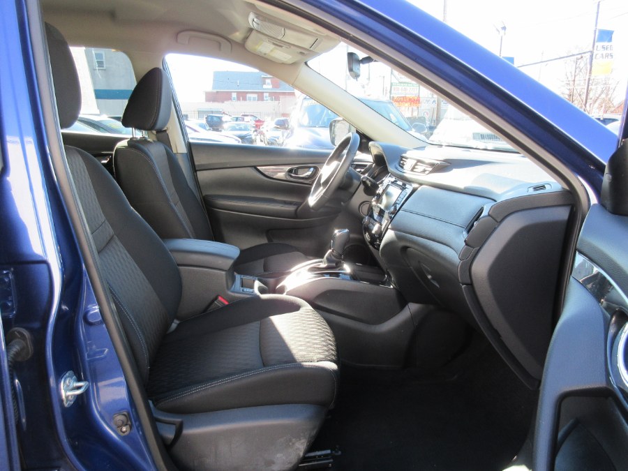2020 Nissan Rogue FWD SV, available for sale in Linden, New Jersey | Route 27 Auto Mall. Linden, New Jersey 2020 Nissan Rogue FWD SV, available for sale in Linden, New Jersey | Route 27 Auto Mall. Linden, New Jersey