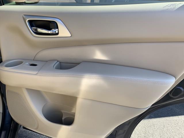 2014 Nissan Pathfinder Platinum, available for sale in Forestville, Maryland | Valentine Motor Company. Forestville, Maryland 2014 Nissan Pathfinder Platinum, available for sale in Forestville, Maryland | Valentine Motor Company. Forestville, Maryland