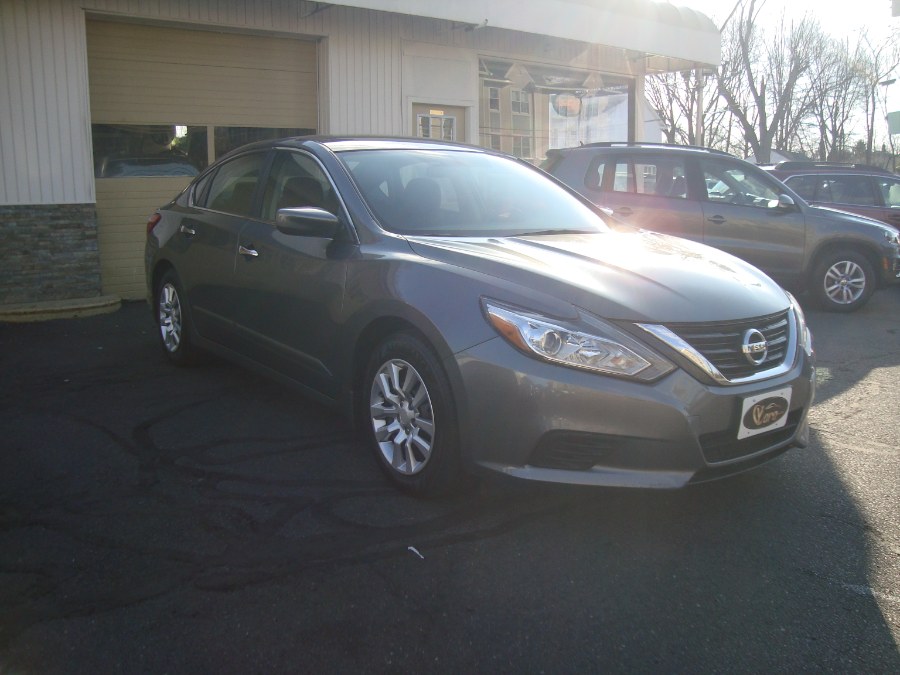 2016 Nissan Altima 4dr Sdn I4 2.5 S, available for sale in Manchester, Connecticut | Yara Motors. Manchester, Connecticut
