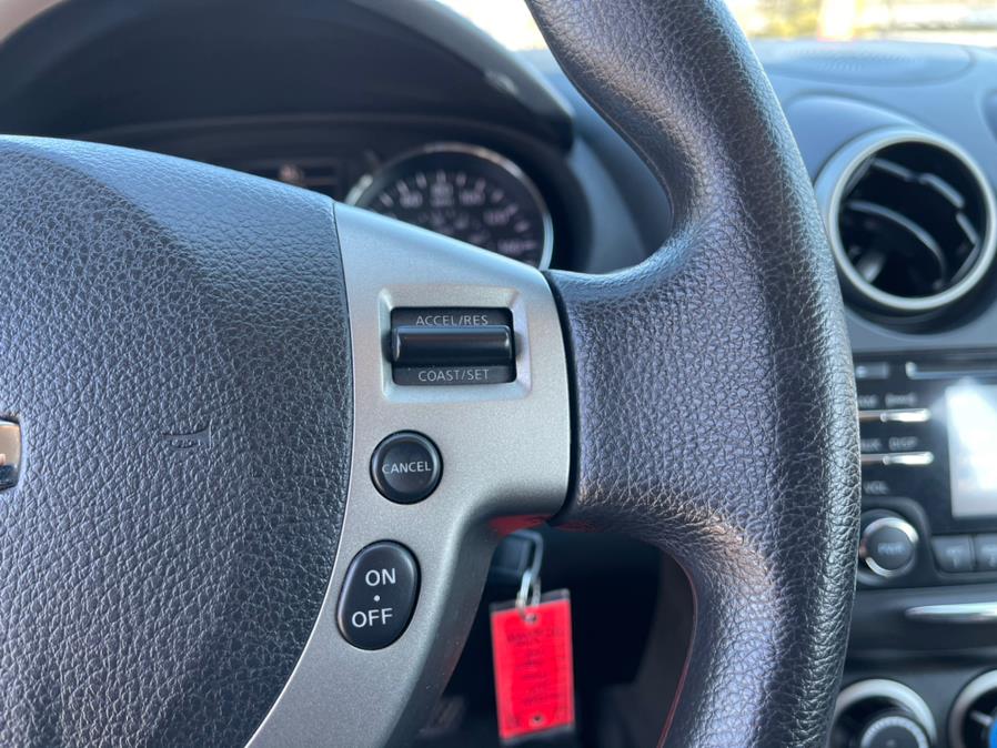 2015 Nissan Rogue Select AWD 4dr S, available for sale in South Windsor, Connecticut | Mike And Tony Auto Sales, Inc. South Windsor, Connecticut 2015 Nissan Rogue Select AWD 4dr S, available for sale in South Windsor, Connecticut | Mike And Tony Auto Sales, Inc. South Windsor, Connecticut