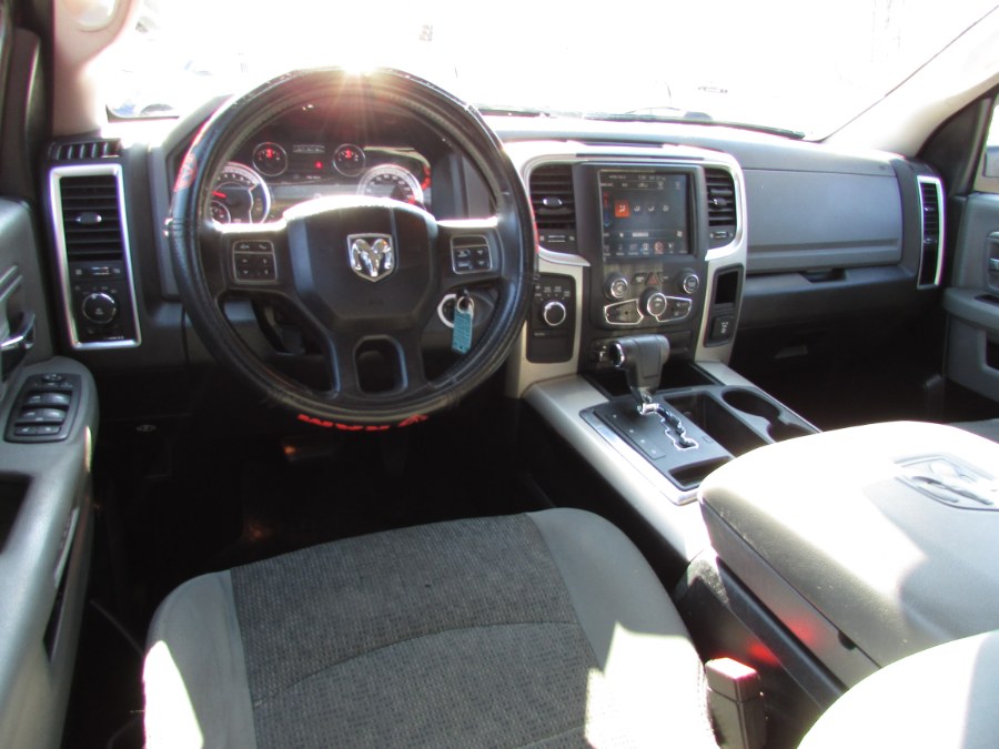Used Ram 1500 4WD Quad Cab 140.5" SLT 2013 | United Auto Sales of E Windsor, Inc. East Windsor, Connecticut Used Ram 1500 4WD Quad Cab 140.5" SLT 2013 | United Auto Sales of E Windsor, Inc. East Windsor, Connecticut
