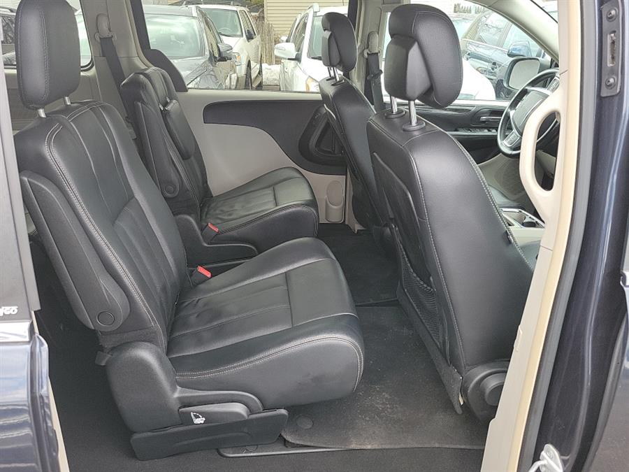 2013 Chrysler Town & Country 4dr Wgn Touring, available for sale in Little Ferry, New Jersey | Victoria Preowned Autos Inc. Little Ferry, New Jersey 2013 Chrysler Town & Country 4dr Wgn Touring, available for sale in Little Ferry, New Jersey | Victoria Preowned Autos Inc. Little Ferry, New Jersey