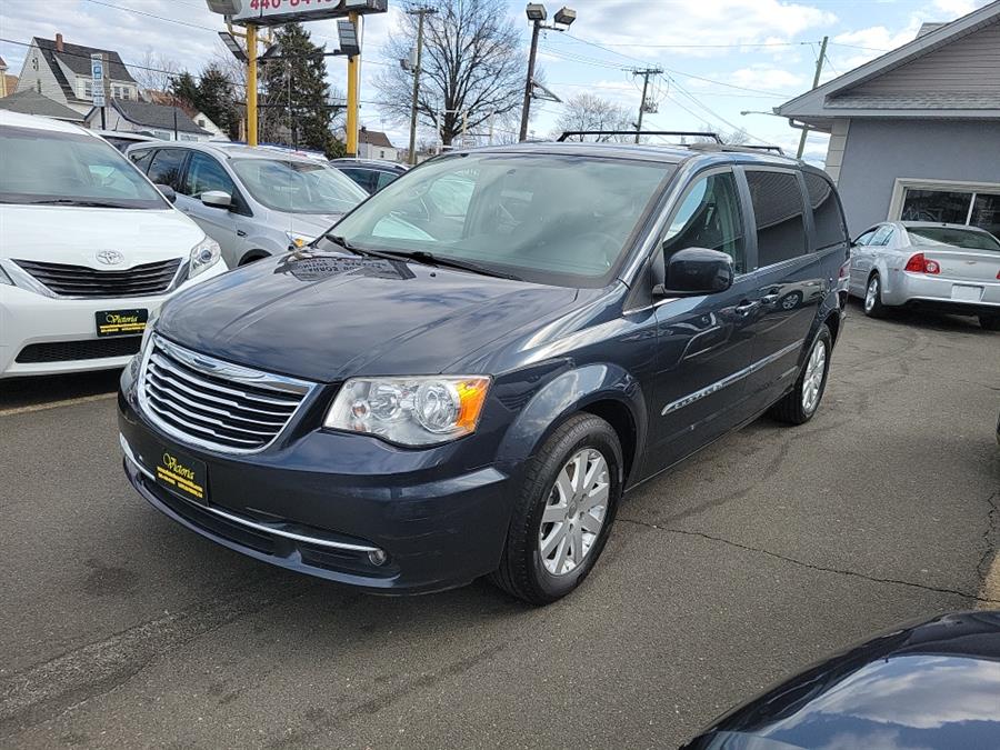2013 Chrysler Town & Country 4dr Wgn Touring, available for sale in Little Ferry, New Jersey | Victoria Preowned Autos Inc. Little Ferry, New Jersey 2013 Chrysler Town & Country 4dr Wgn Touring, available for sale in Little Ferry, New Jersey | Victoria Preowned Autos Inc. Little Ferry, New Jersey