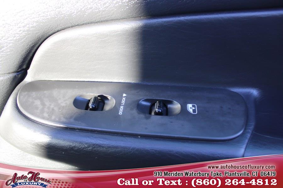 2005 Dodge Ram 2500 4dr Quad Cab 160.5" WB 4WD SLT, available for sale in Plantsville, Connecticut | Auto House of Luxury. Plantsville, Connecticut 2005 Dodge Ram 2500 4dr Quad Cab 160.5" WB 4WD SLT, available for sale in Plantsville, Connecticut | Auto House of Luxury. Plantsville, Connecticut