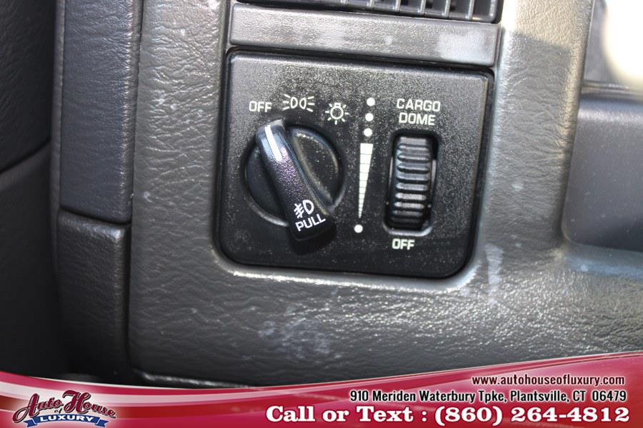 2005 Dodge Ram 2500 4dr Quad Cab 160.5" WB 4WD SLT, available for sale in Plantsville, Connecticut | Auto House of Luxury. Plantsville, Connecticut 2005 Dodge Ram 2500 4dr Quad Cab 160.5" WB 4WD SLT, available for sale in Plantsville, Connecticut | Auto House of Luxury. Plantsville, Connecticut