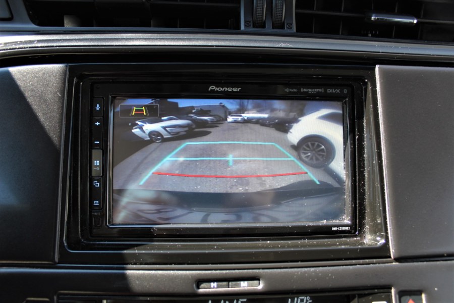 2015 Toyota Avalon 4dr Sdn XLE Premium, available for sale in Great Neck, New York | Great Neck Car Buyers & Sellers. Great Neck, New York 2015 Toyota Avalon 4dr Sdn XLE Premium, available for sale in Great Neck, New York | Great Neck Car Buyers & Sellers. Great Neck, New York