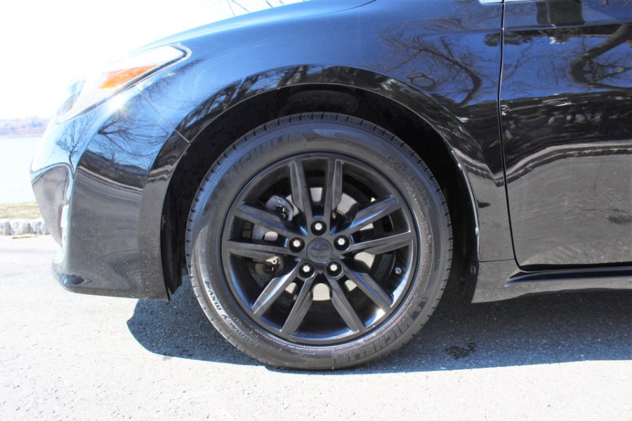 2015 Toyota Avalon 4dr Sdn XLE Premium, available for sale in Great Neck, New York | Great Neck Car Buyers & Sellers. Great Neck, New York 2015 Toyota Avalon 4dr Sdn XLE Premium, available for sale in Great Neck, New York | Great Neck Car Buyers & Sellers. Great Neck, New York
