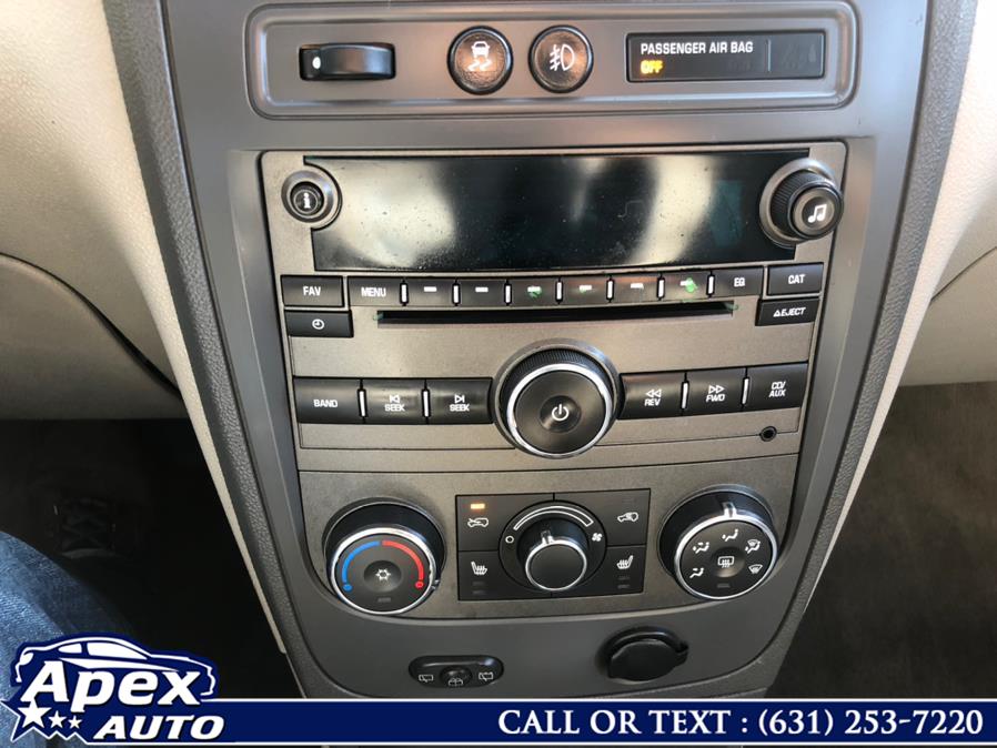 Used Chevrolet HHR FWD 4dr LT w/2LT 2010 | Apex Auto. Selden, New York Used Chevrolet HHR FWD 4dr LT w/2LT 2010 | Apex Auto. Selden, New York