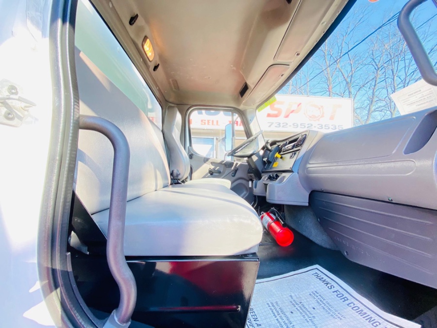 2016 Freightliner M2 106 26 FEET DRY BOX + LIFT GATE + NO CDL, available for sale in South Amboy, New Jersey | NJ Truck Spot. South Amboy, New Jersey 2016 Freightliner M2 106 26 FEET DRY BOX + LIFT GATE + NO CDL, available for sale in South Amboy, New Jersey | NJ Truck Spot. South Amboy, New Jersey