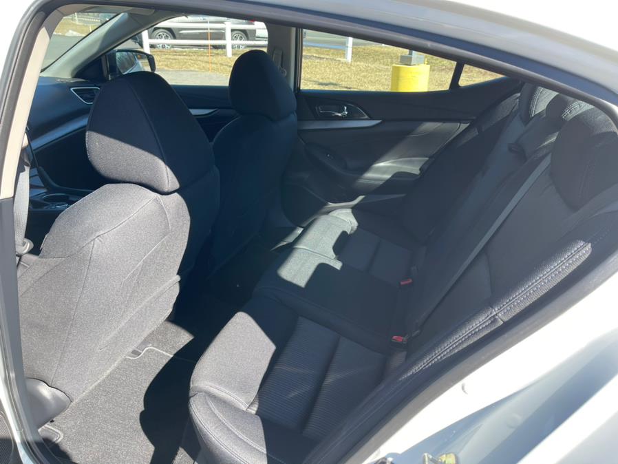2017 Nissan Maxima S 3.5L, available for sale in South Windsor, Connecticut | Mike And Tony Auto Sales, Inc. South Windsor, Connecticut 2017 Nissan Maxima S 3.5L, available for sale in South Windsor, Connecticut | Mike And Tony Auto Sales, Inc. South Windsor, Connecticut