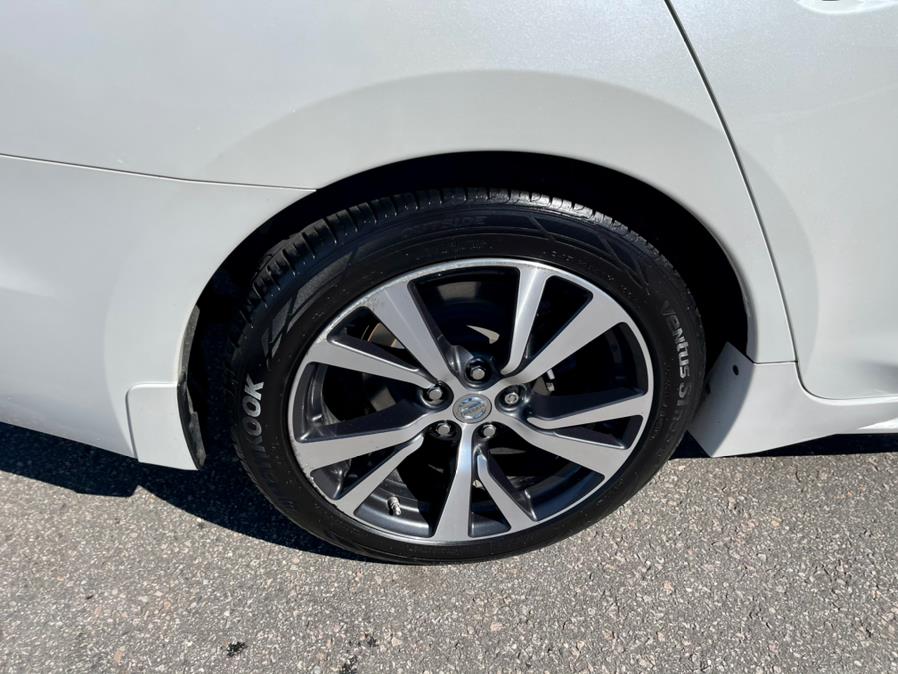 2017 Nissan Maxima S 3.5L, available for sale in South Windsor, Connecticut | Mike And Tony Auto Sales, Inc. South Windsor, Connecticut 2017 Nissan Maxima S 3.5L, available for sale in South Windsor, Connecticut | Mike And Tony Auto Sales, Inc. South Windsor, Connecticut