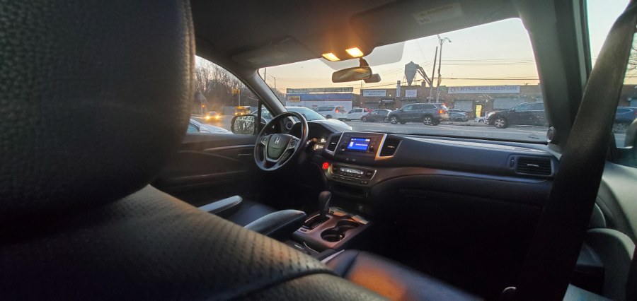 Used Honda Ridgeline RTL 4x4 Crew Cab 5.3'' Bed 2017 | Rubber Bros Auto World. Brooklyn, New York Used Honda Ridgeline RTL 4x4 Crew Cab 5.3'' Bed 2017 | Rubber Bros Auto World. Brooklyn, New York