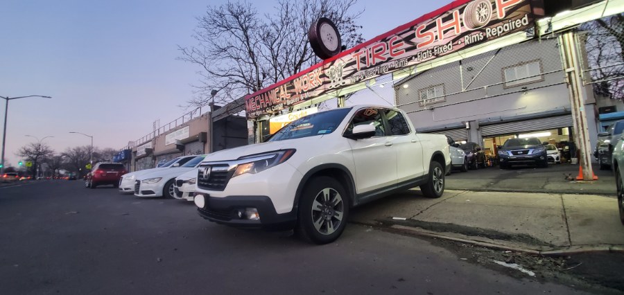 Used Honda Ridgeline RTL 4x4 Crew Cab 5.3'' Bed 2017 | Rubber Bros Auto World. Brooklyn, New York Used Honda Ridgeline RTL 4x4 Crew Cab 5.3'' Bed 2017 | Rubber Bros Auto World. Brooklyn, New York