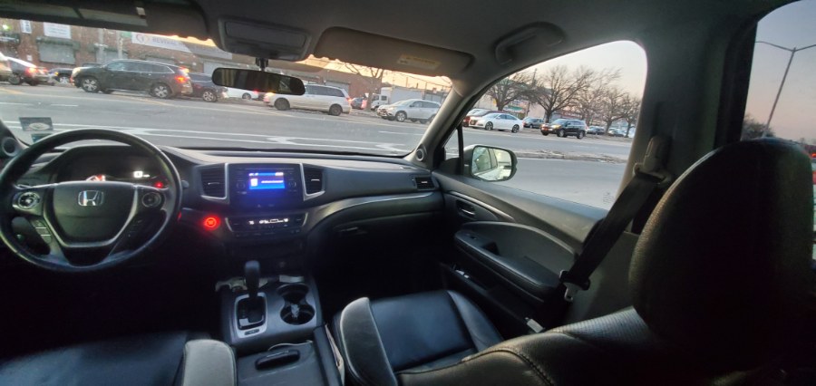 Used Honda Ridgeline RTL 4x4 Crew Cab 5.3'' Bed 2017 | Rubber Bros Auto World. Brooklyn, New York Used Honda Ridgeline RTL 4x4 Crew Cab 5.3'' Bed 2017 | Rubber Bros Auto World. Brooklyn, New York