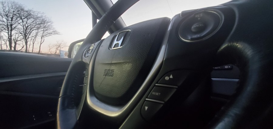 Used Honda Ridgeline RTL 4x4 Crew Cab 5.3'' Bed 2017 | Rubber Bros Auto World. Brooklyn, New York Used Honda Ridgeline RTL 4x4 Crew Cab 5.3'' Bed 2017 | Rubber Bros Auto World. Brooklyn, New York