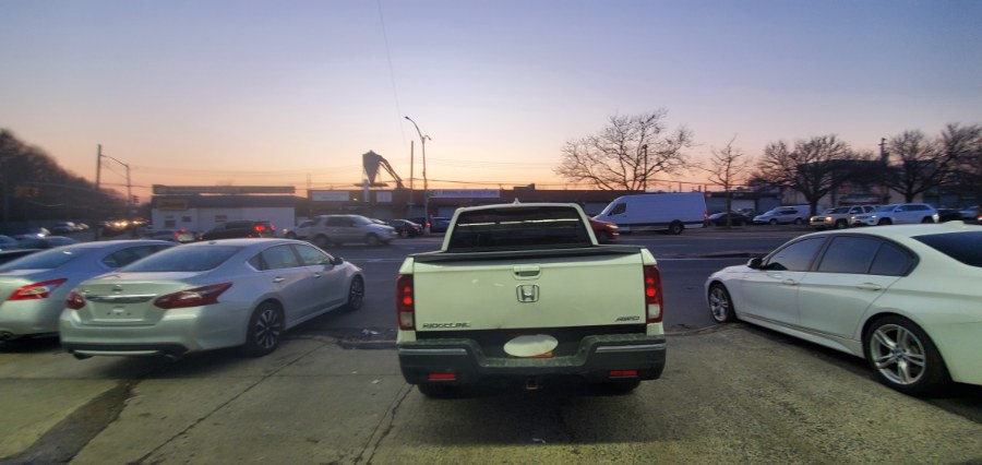 Used Honda Ridgeline RTL 4x4 Crew Cab 5.3'' Bed 2017 | Rubber Bros Auto World. Brooklyn, New York Used Honda Ridgeline RTL 4x4 Crew Cab 5.3'' Bed 2017 | Rubber Bros Auto World. Brooklyn, New York