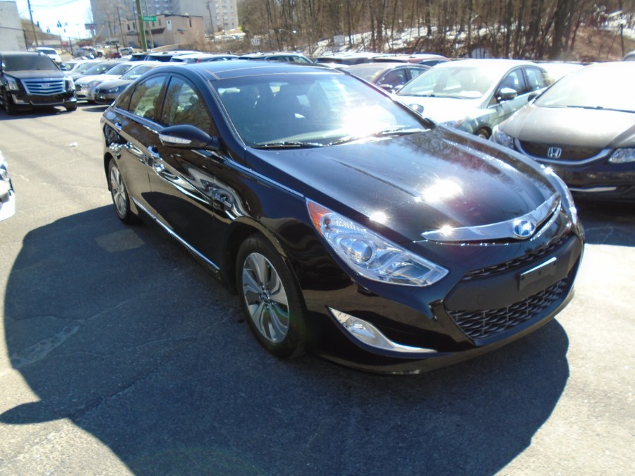 2015 Hyundai Sonata Hybrid 4dr Sdn Limited, available for sale in Waterbury, Connecticut | Jim Juliani Motors. Waterbury, Connecticut