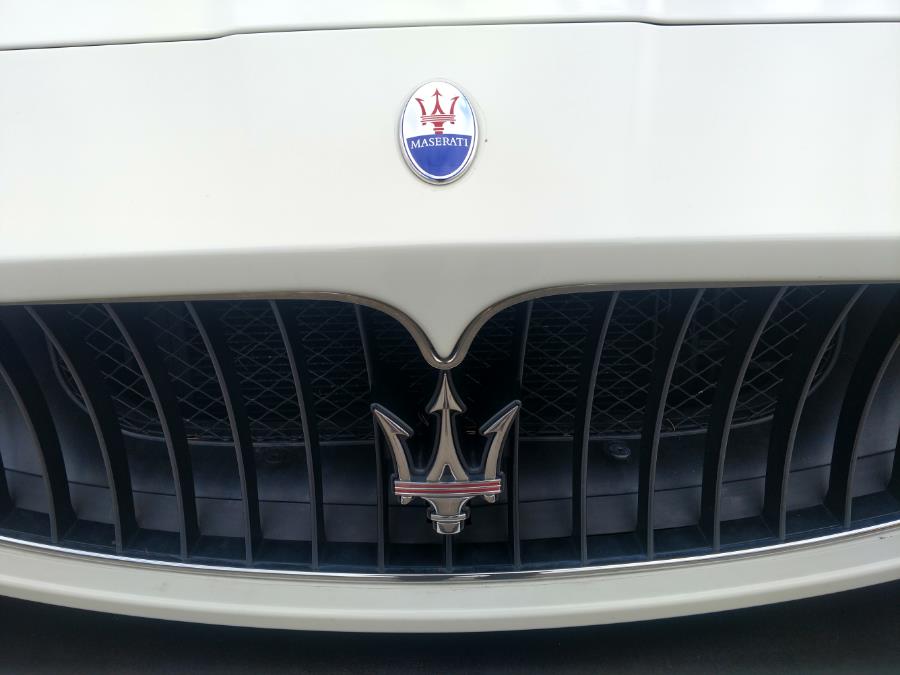 Used Maserati GranTurismo Convertible 2dr Conv GranTurismo MC 2013 | Alpine Motors Inc. Wantagh, New York Used Maserati GranTurismo Convertible 2dr Conv GranTurismo MC 2013 | Alpine Motors Inc. Wantagh, New York
