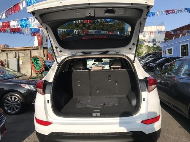 Used Hyundai Tucson SE Plus 2017 | Hillside Auto Outlet. Jamaica, New York Used Hyundai Tucson SE Plus 2017 | Hillside Auto Outlet. Jamaica, New York