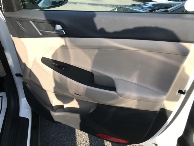 Used Hyundai Tucson SE Plus 2017 | Hillside Auto Outlet. Jamaica, New York Used Hyundai Tucson SE Plus 2017 | Hillside Auto Outlet. Jamaica, New York