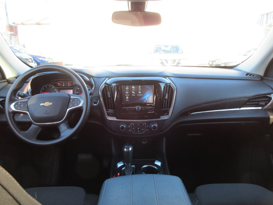Used Chevrolet Traverse FWD 4dr LS w/1LS 2018 | Route 27 Auto Mall. Linden, New Jersey Used Chevrolet Traverse FWD 4dr LS w/1LS 2018 | Route 27 Auto Mall. Linden, New Jersey