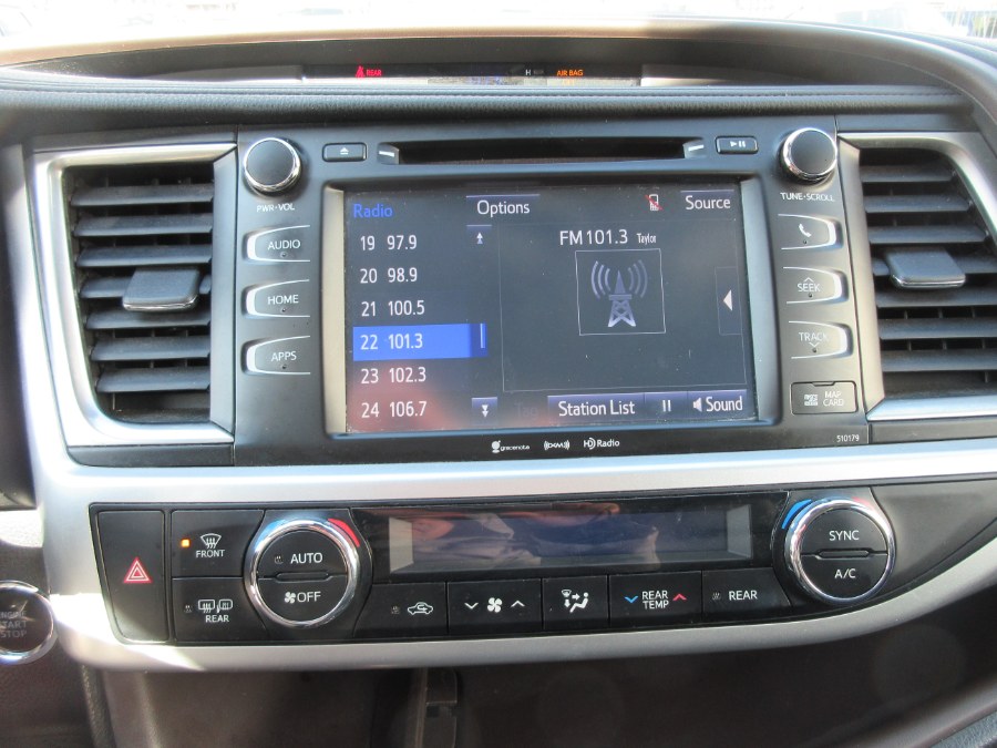 2017 Toyota Highlander XLE V6 AWD (Natl), available for sale in Linden, New Jersey | Route 27 Auto Mall. Linden, New Jersey 2017 Toyota Highlander XLE V6 AWD (Natl), available for sale in Linden, New Jersey | Route 27 Auto Mall. Linden, New Jersey