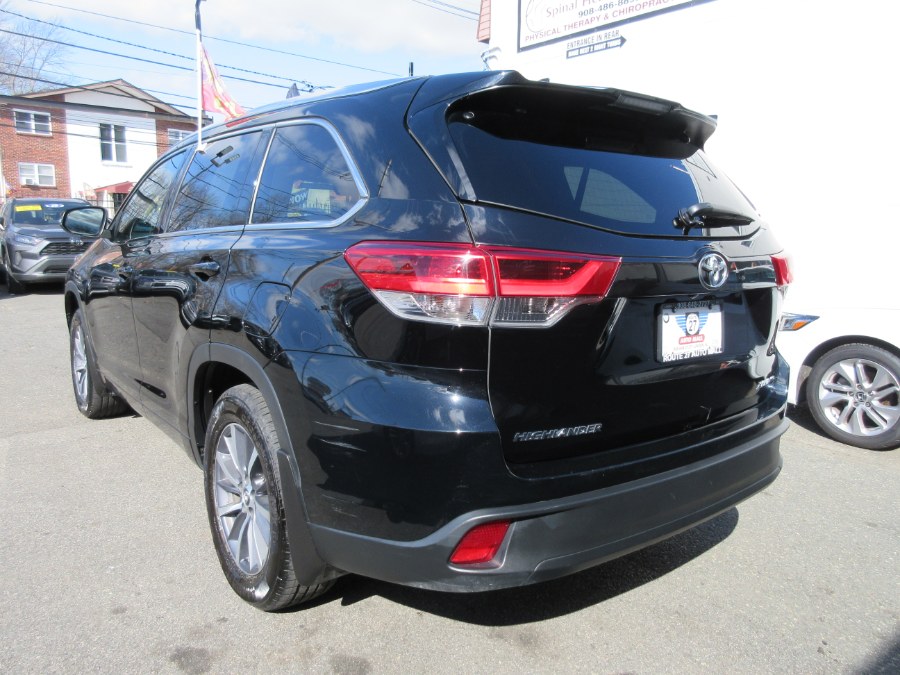 2017 Toyota Highlander XLE V6 AWD (Natl), available for sale in Linden, New Jersey | Route 27 Auto Mall. Linden, New Jersey 2017 Toyota Highlander XLE V6 AWD (Natl), available for sale in Linden, New Jersey | Route 27 Auto Mall. Linden, New Jersey