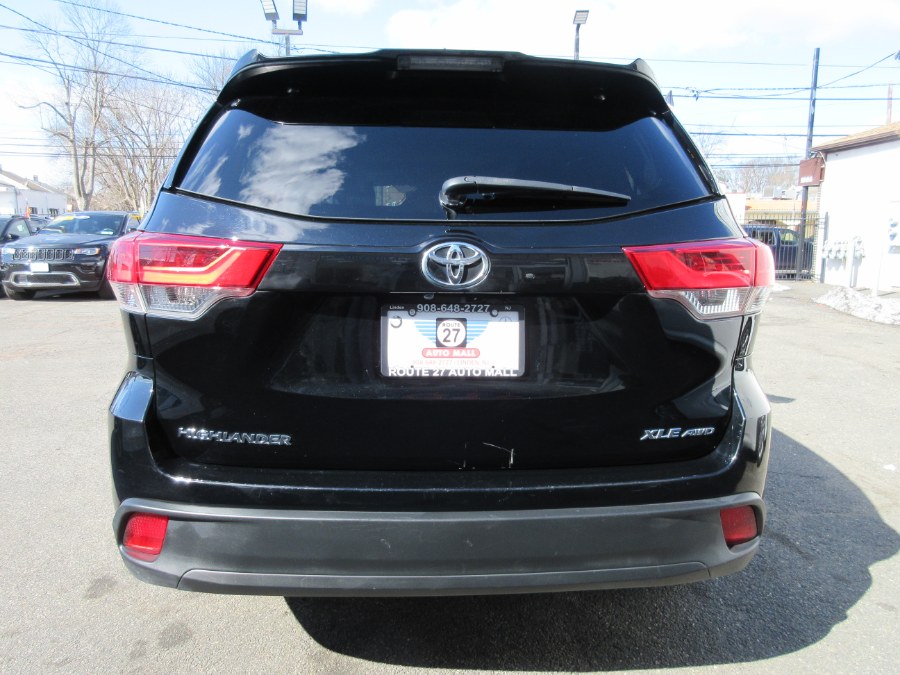 2017 Toyota Highlander XLE V6 AWD (Natl), available for sale in Linden, New Jersey | Route 27 Auto Mall. Linden, New Jersey 2017 Toyota Highlander XLE V6 AWD (Natl), available for sale in Linden, New Jersey | Route 27 Auto Mall. Linden, New Jersey