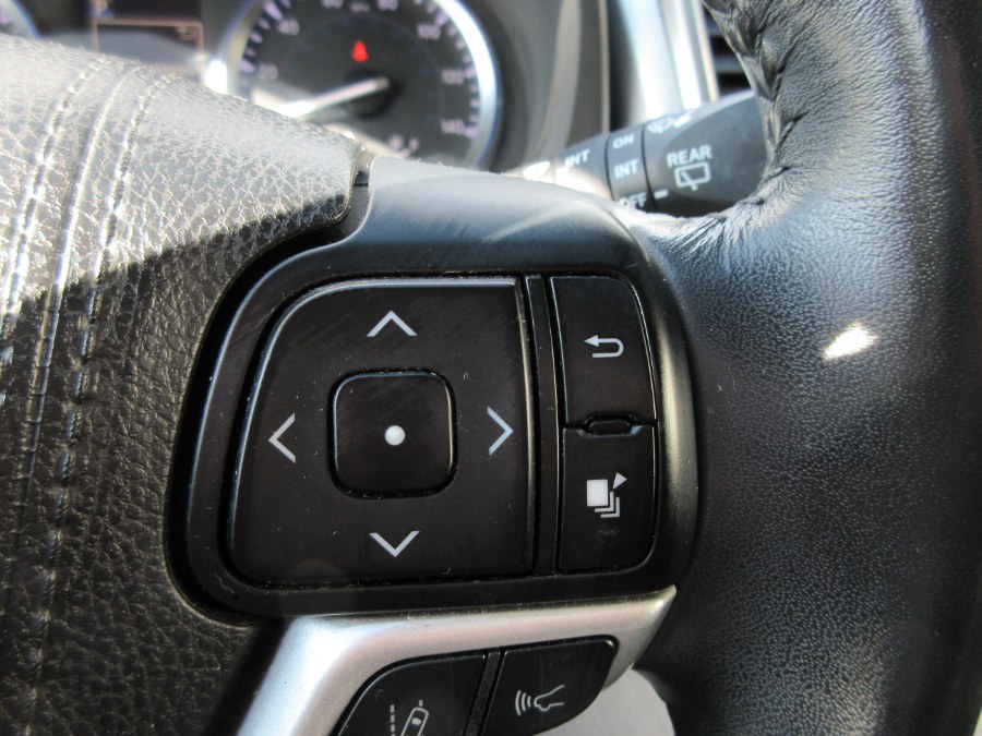 2017 Toyota Highlander XLE V6 AWD (Natl), available for sale in Linden, New Jersey | Route 27 Auto Mall. Linden, New Jersey 2017 Toyota Highlander XLE V6 AWD (Natl), available for sale in Linden, New Jersey | Route 27 Auto Mall. Linden, New Jersey