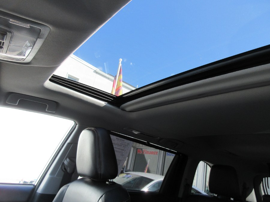 2017 Toyota Highlander XLE V6 AWD (Natl), available for sale in Linden, New Jersey | Route 27 Auto Mall. Linden, New Jersey 2017 Toyota Highlander XLE V6 AWD (Natl), available for sale in Linden, New Jersey | Route 27 Auto Mall. Linden, New Jersey