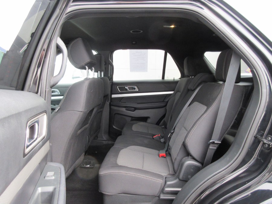 2017 Ford Explorer XLT 4WD, available for sale in Linden, New Jersey | Route 27 Auto Mall. Linden, New Jersey 2017 Ford Explorer XLT 4WD, available for sale in Linden, New Jersey | Route 27 Auto Mall. Linden, New Jersey