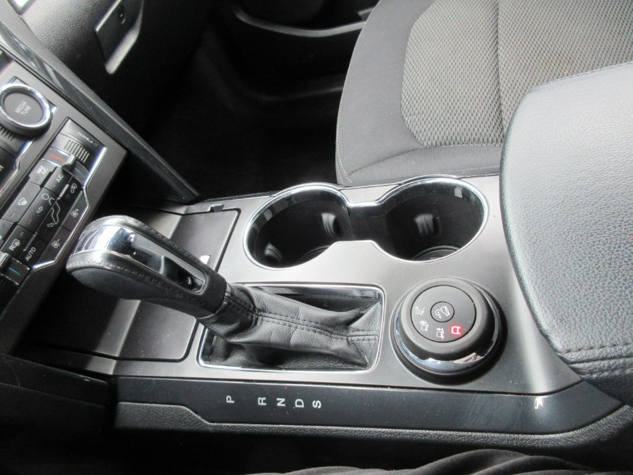 2017 Ford Explorer XLT 4WD, available for sale in Linden, New Jersey | Route 27 Auto Mall. Linden, New Jersey 2017 Ford Explorer XLT 4WD, available for sale in Linden, New Jersey | Route 27 Auto Mall. Linden, New Jersey