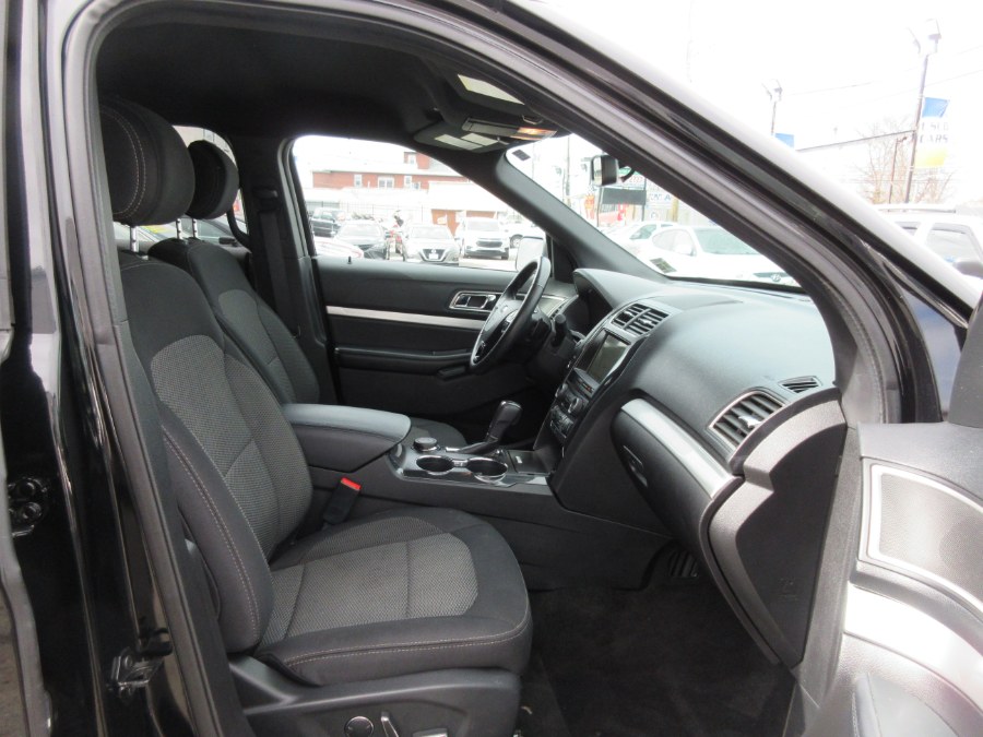 2017 Ford Explorer XLT 4WD, available for sale in Linden, New Jersey | Route 27 Auto Mall. Linden, New Jersey 2017 Ford Explorer XLT 4WD, available for sale in Linden, New Jersey | Route 27 Auto Mall. Linden, New Jersey