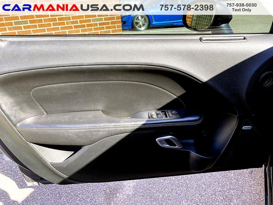 Used Dodge Challenger 2dr Cpe SXT 2016 | CARMANIA USA. Chesapeake, Virginia Used Dodge Challenger 2dr Cpe SXT 2016 | CARMANIA USA. Chesapeake, Virginia